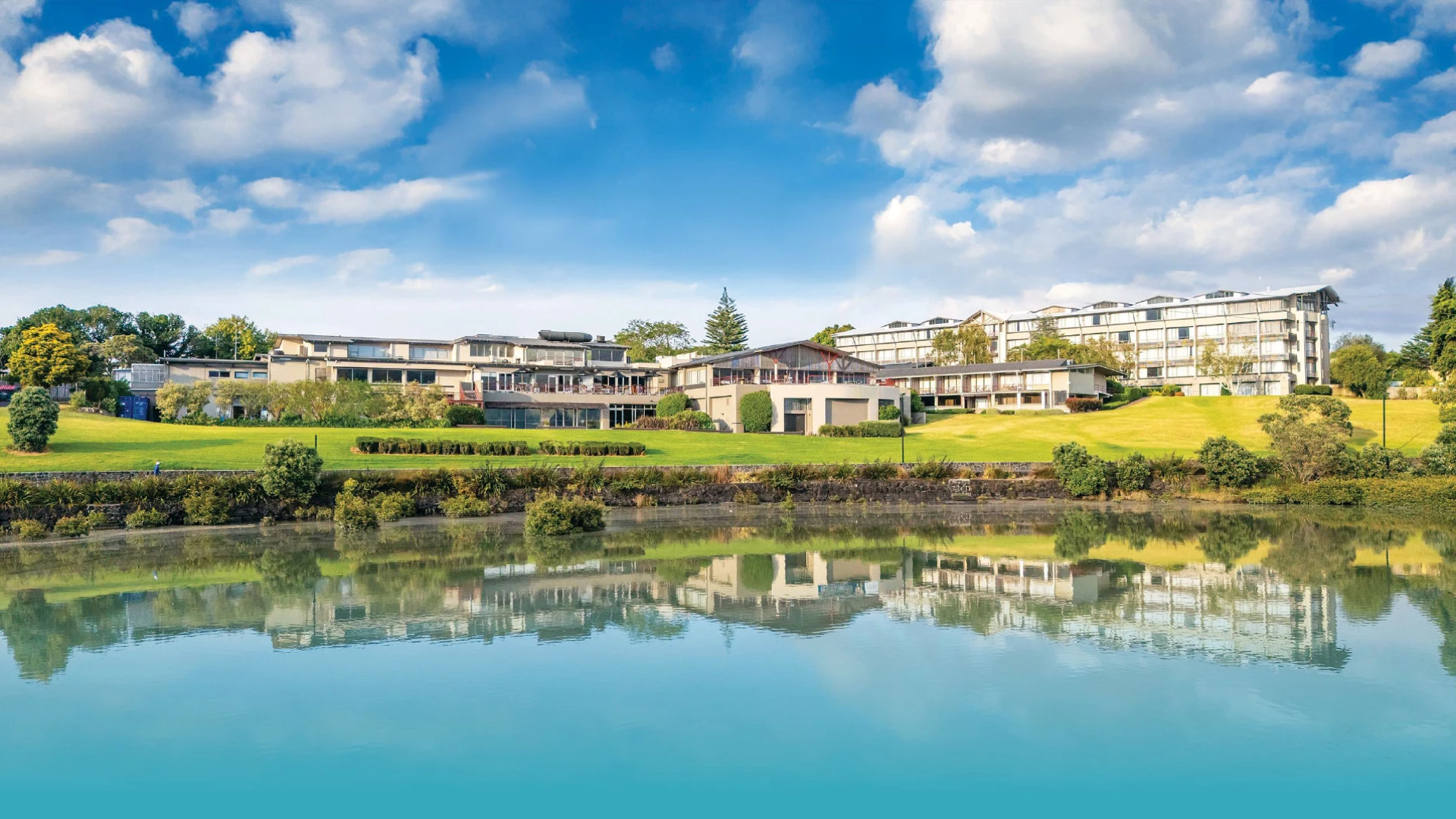 Waipuna Hotel & Conference Centre